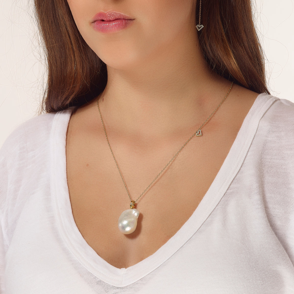 Generosa Necklace